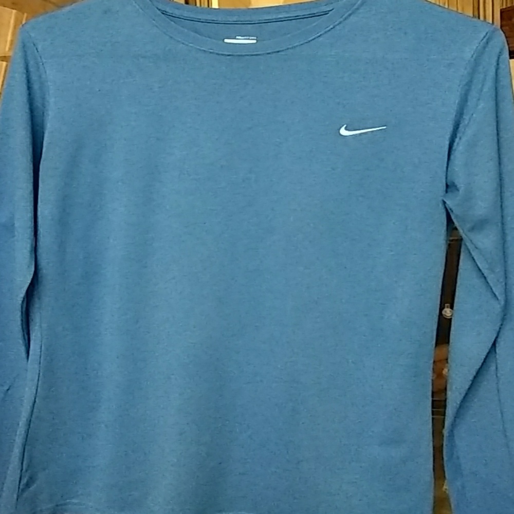 NikeFit Dry Long Sleeve Athletic Shirt